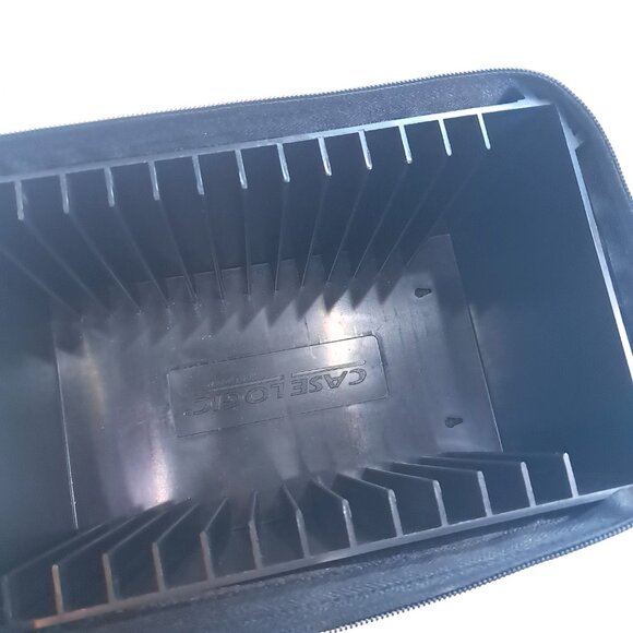 Case Logic Compact Disc 15 CD Storage Carrying Case Zipper Portable Black handle - Picture 9 of 9